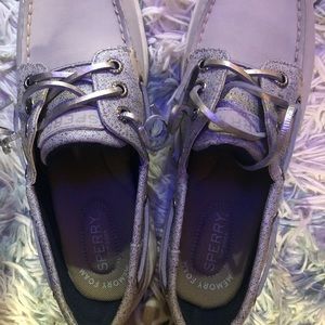 New women Sperry’s